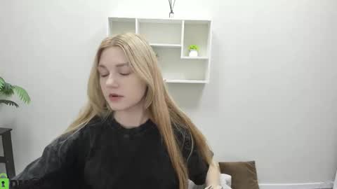 Snapshot of sylvia_ortiz chatting on 16, 9, 2025 Sylvia online show from 16, 9, 2025