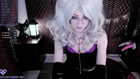 Sylvie online show from 12, 1, 2025