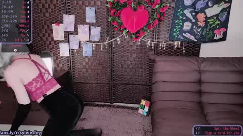 Sylvie online show from 15, 2, 2025