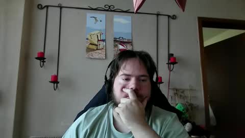 Snapshot of sympon1e chatting on 7, 11, 2025 sympon1e online show from 7, 11, 2025