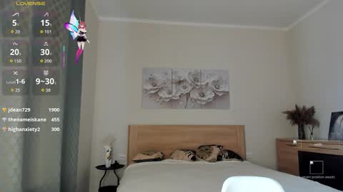 Mila online show from 10, 9, 2025