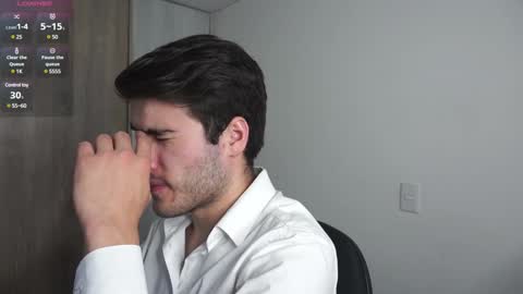 t0ny_wylie online show from 4, 2, 2025