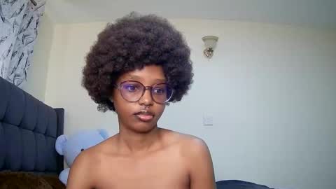 Snapshot of t_okyo chatting on 13, 12, 2024 TOKYO online show from 13, 12, 2024