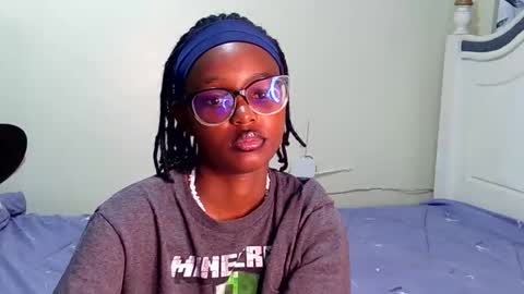 Snapshot of t_okyo chatting on 10, 9, 2025 TOKYO online show from 10, 9, 2025