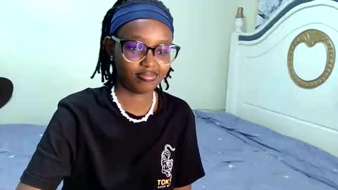 Snapshot of t_okyo chatting on 11, 9, 2025 TOKYO online show from 11, 9, 2025