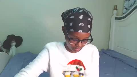 Snapshot of t_okyo chatting on 18, 9, 2025 TOKYO online show from 18, 9, 2025