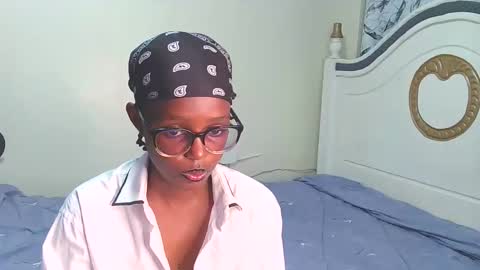 Snapshot of t_okyo chatting on 18, 9, 2025 TOKYO online show from 18, 9, 2025