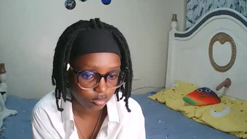 Snapshot of t_okyo chatting on 5, 11, 2025 TOKYO online show from 5, 11, 2025