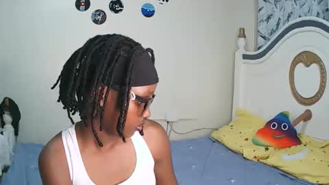 Snapshot of t_okyo chatting on 6, 11, 2025 TOKYO online show from 6, 11, 2025