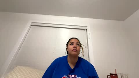 Snapshot of t_princess_t chatting on 19, 12, 2024 t_princess_t online show from 19, 12, 2024