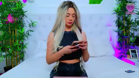 Snapshot of taahiraarabian chatting on 15, 10, 2025 Arianna online show from 15, 10, 2025