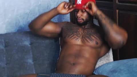 Tairon Tucke online show from 6, 1, 2025