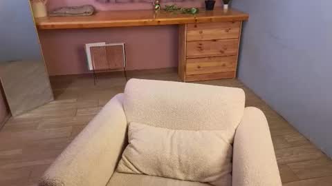 Snapshot of taissa_farmiga chatting on 18, 3, 2026 Lizzy online show from 18, 3, 2026