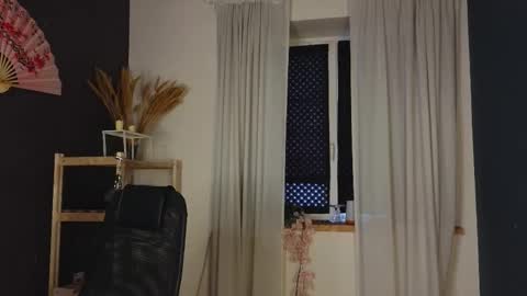 Snapshot of taissa_farmiga chatting on 27, 3, 2026 Lizzy online show from 27, 3, 2026