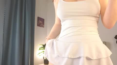 Snapshot of taissa_farmiga chatting on 9, 4, 2026 Lizzy online show from 9, 4, 2026