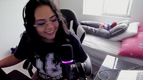 Snapshot of takaragr chatting on 24, 11, 2025 kalagr online show from 24, 11, 2025