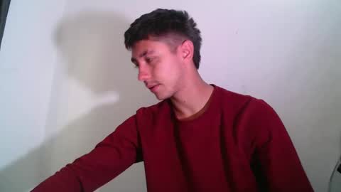 Snapshot of talhi_ chatting on 1, 12, 2024 talhi_ online show from 1, 12, 2024