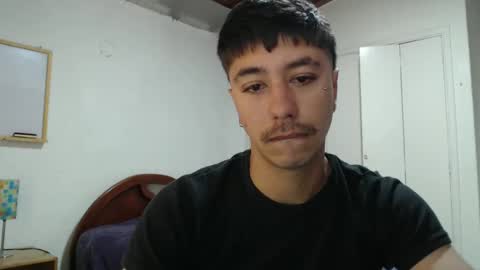 Snapshot of talhi_ chatting on 28, 12, 2024 talhi_ online show from 28, 12, 2024