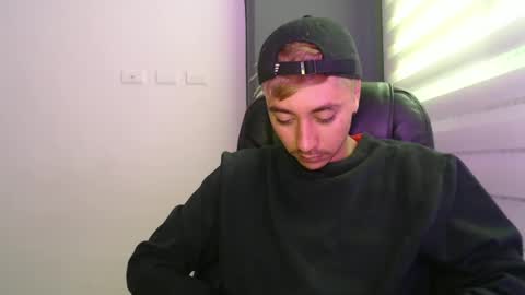 Snapshot of talhi_ chatting on 24, 1, 2025 talhi_ online show from 24, 1, 2025