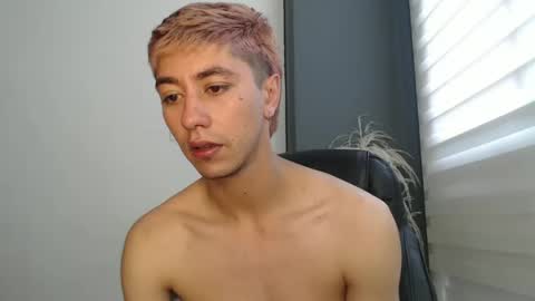 Snapshot of talhi_ chatting on 8, 2, 2025 talhi_ online show from 8, 2, 2025