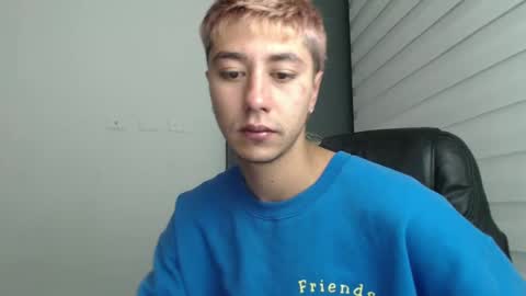 Snapshot of talhi_ chatting on 10, 2, 2025 talhi_ online show from 10, 2, 2025