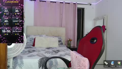 taliana  modelo independiente online show from 25, 1, 2025