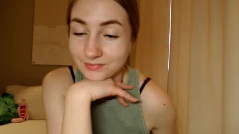 Kira  online show from 28, 1, 2025