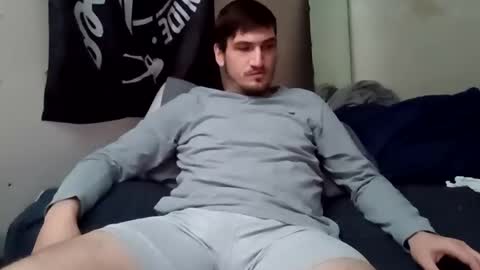 tallerandhandsomer online show from 21, 12, 2025