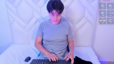 Snapshot of tallsnusnu chatting on 5, 4, 2026 Abby online show from 5, 4, 2026