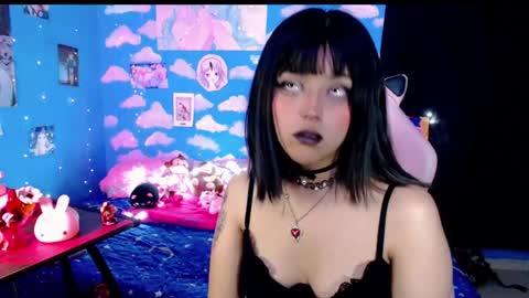 Alejandra Independent model online show from 4, 4, 2026