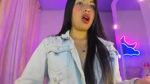 Snapshot of tamara_marquez chatting on 14, 4, 2026 SOFIA online show from 14, 4, 2026