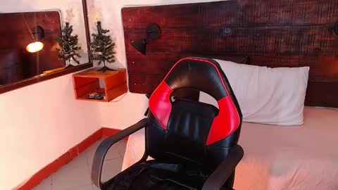    online show from 12, 12, 2024