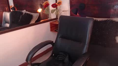    online show from 13, 2, 2025