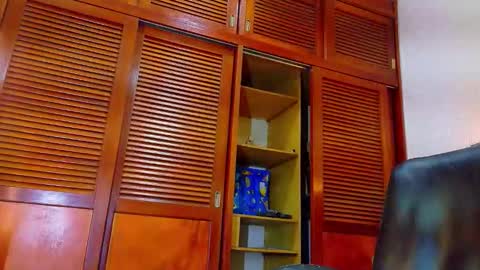    online show from 21, 9, 2025