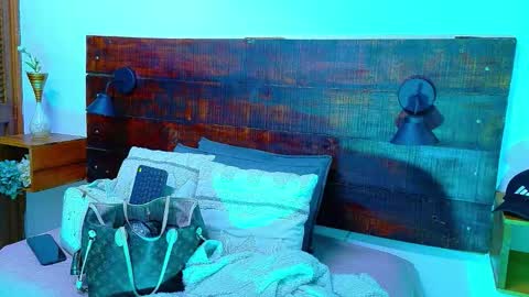    online show from 6, 1, 2026