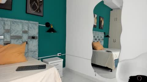 Snapshot of tamaraa_lov chatting on 14, 11, 2025 tamaraa online show from 14, 11, 2025