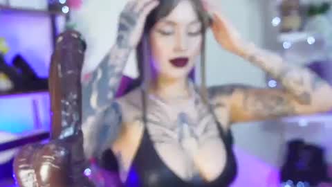 Snapshot of tamaracampell chatting on 8, 3, 2025 Cami 3 online show from 8, 3, 2025