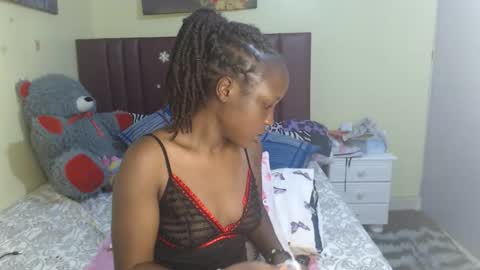 Snapshot of tamela_1 chatting on 5, 11, 2025 tamela online show from 5, 11, 2025