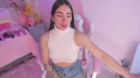 Snapshot of tammy_w chatting on 13, 12, 2024 Tammy online show from 13, 12, 2024