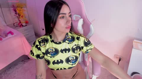 Snapshot of tammy_w chatting on 8, 2, 2025 Tammy online show from 8, 2, 2025