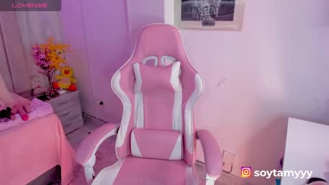 Snapshot of tammy_w chatting on 1, 3, 2025 Tammy online show from 1, 3, 2025