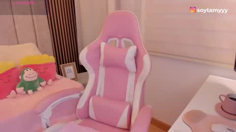 Snapshot of tammy_w chatting on 23, 10, 2025 Tammy online show from 23, 10, 2025