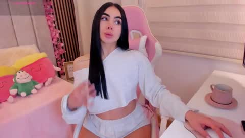 Snapshot of tammy_w chatting on 18, 11, 2025 Tammy online show from 18, 11, 2025