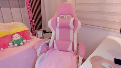 Snapshot of tammy_w chatting on 3, 12, 2025 Tammy online show from 3, 12, 2025