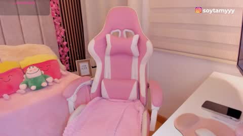 Snapshot of tammy_w chatting on 5, 12, 2025 Tammy online show from 5, 12, 2025