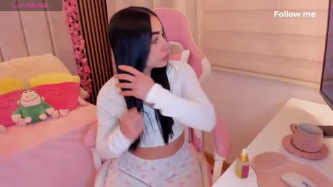 Snapshot of tammy_w chatting on 18, 12, 2025 Tammy online show from 18, 12, 2025