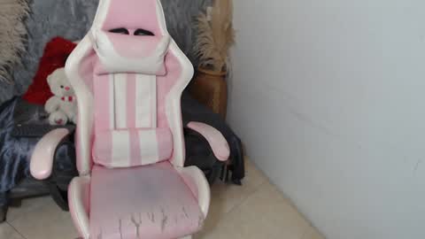 Snapshot of tammycooperr_ chatting on 2, 2, 2025 tammycooperr online show from 2, 2, 2025