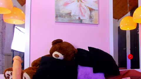 TammyTaylor online show from 1, 1, 2025