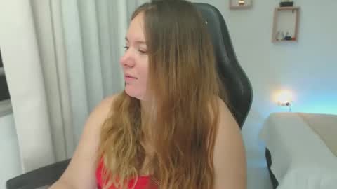 Snapshot of tamy_shine87 chatting on 4, 12, 2024 Im Samy online show from 4, 12, 2024