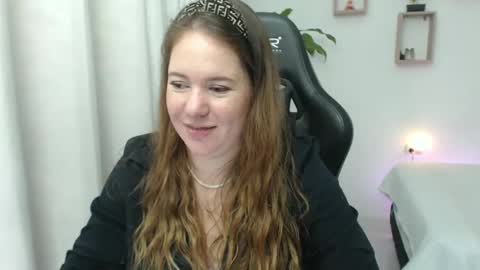 Snapshot of tamy_shine87 chatting on 31, 12, 2024 Im Samy online show from 31, 12, 2024